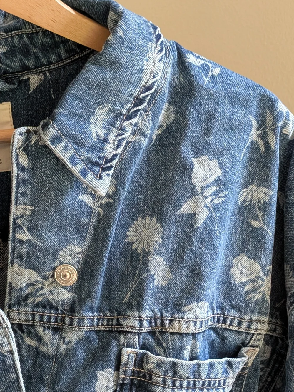 Free People Opal Floral Daisy Patterned  Swing Denim Jacket In Sky Blue - M - Picture 9 of 10